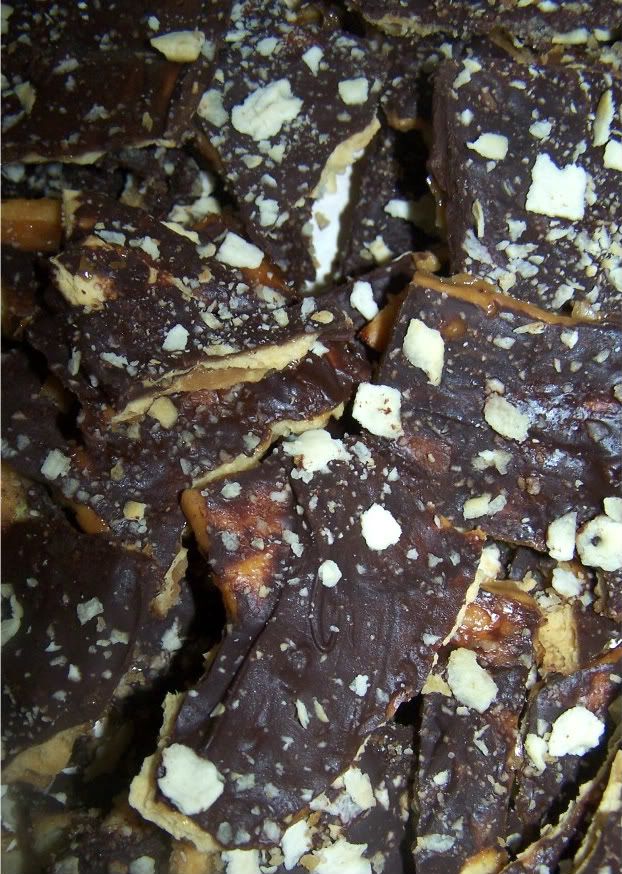 Saltine cracker chocolate toffee candy Quick, cheap, and delicious